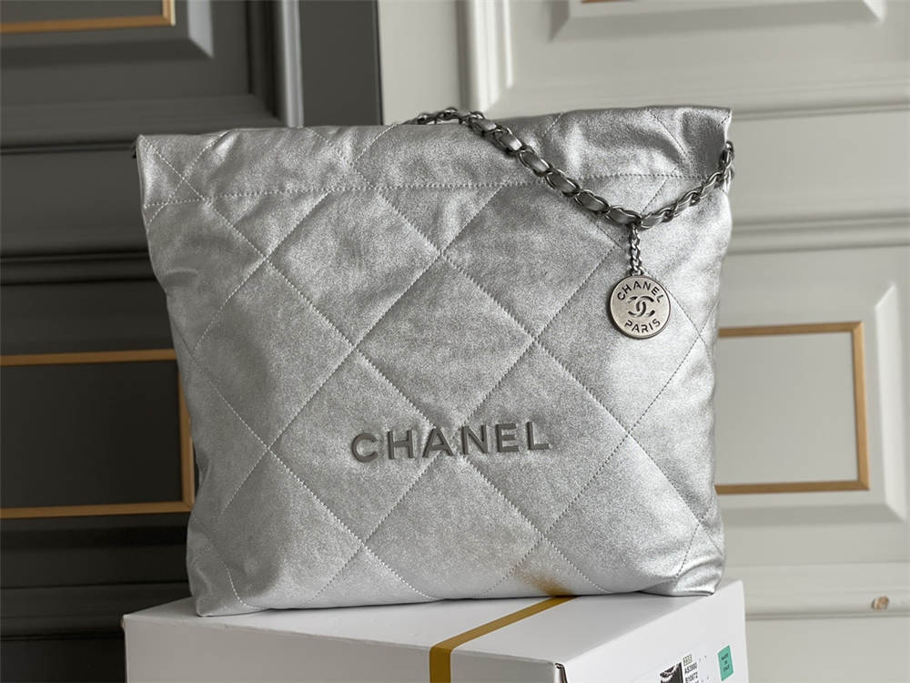 Chanel 22 bag 35cm small  2025 new 